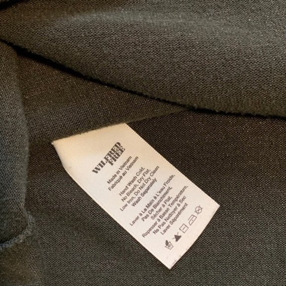 SOLD ๐๐Wilfred Free Tank ๐ฑ - Picture 5 of 7